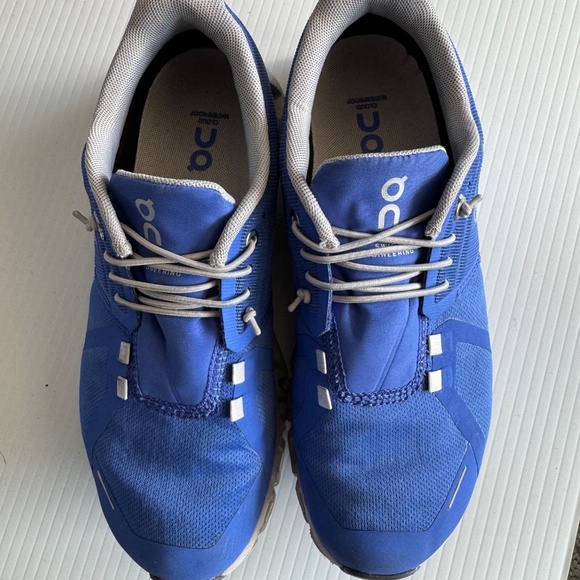 Women's OnCloud WP Sneaker Size 7 - Picture 2 of 5